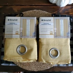 Broyhill set of 2 Tisbury window panels 84 inches